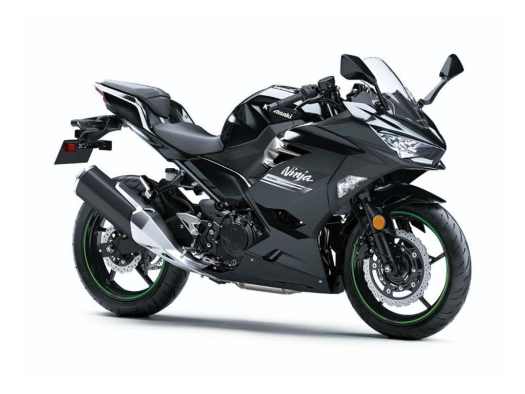 2022 Kawasaki Ninja® 400 ABS Metallic Carbon Gray/Metallic Flat Spark Black